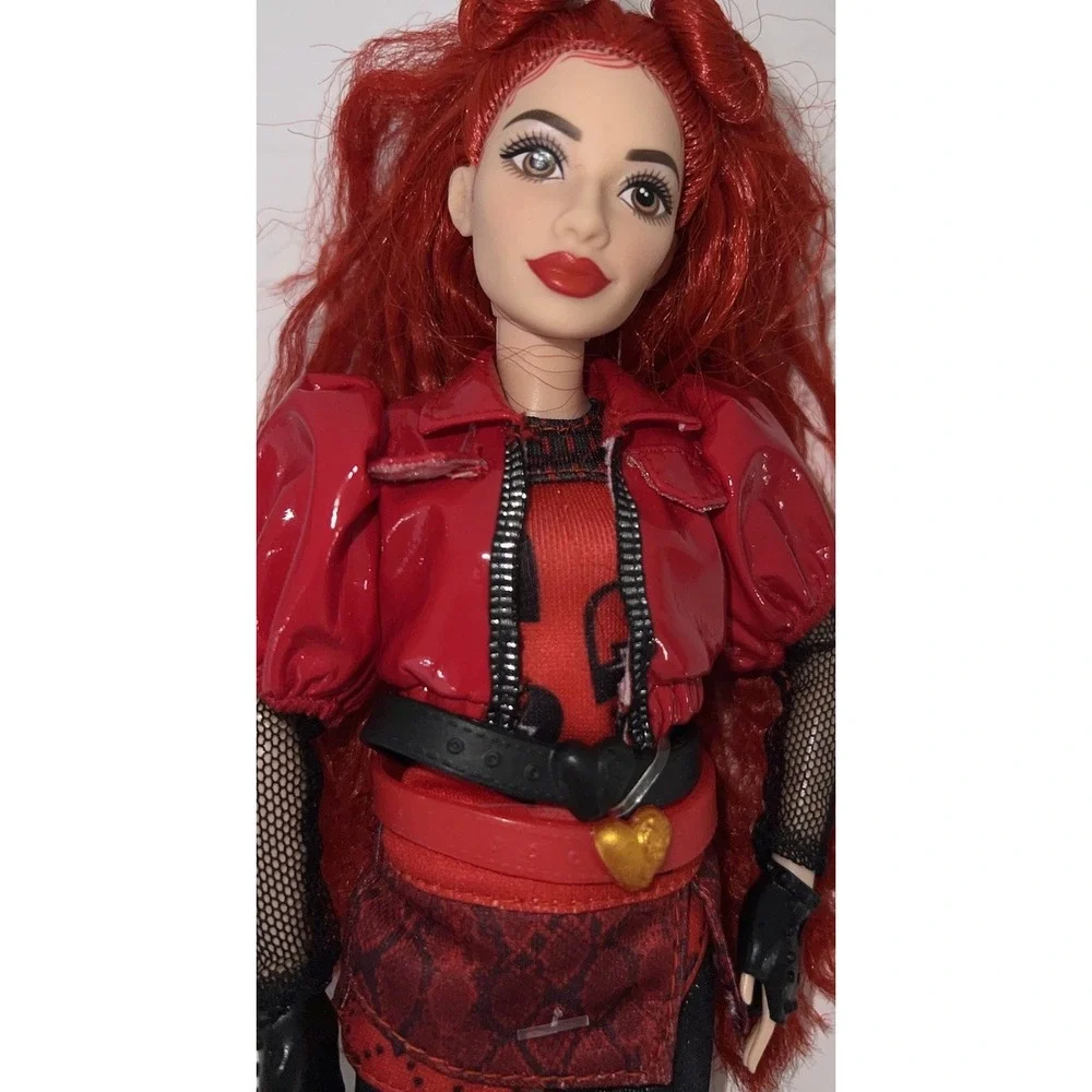 (3/b53)Descendants The Rise Of RED DAUGHTER OF QUEEN OF HEARTS 11